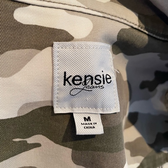 Kensie Jeans Winter Camo Print Jacket Women’s Size Medium - Picture 9 of 9